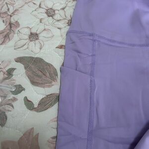 Lavender Leggings with Side Pocket